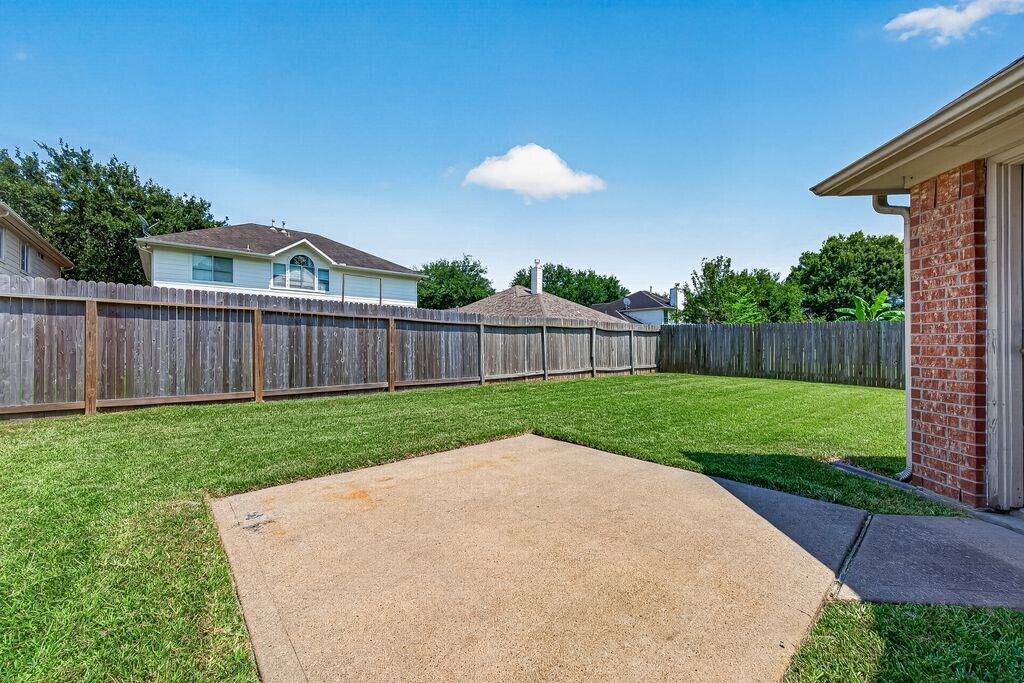 Foto del edificio - 11814 Copperas Creek Dr
