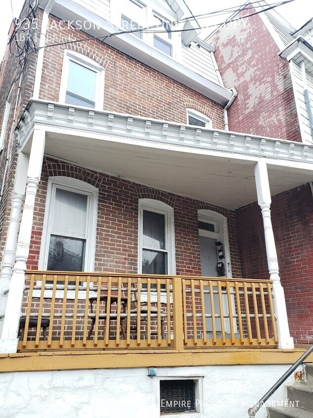 Primary Photo - 935 Jackson St