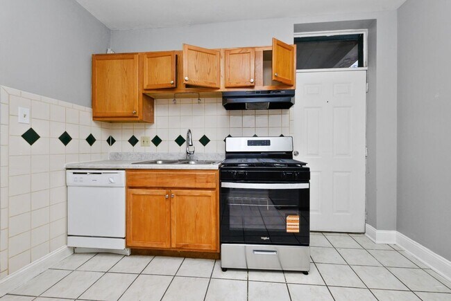 Foto del edificio - 7209 S Yates Blvd