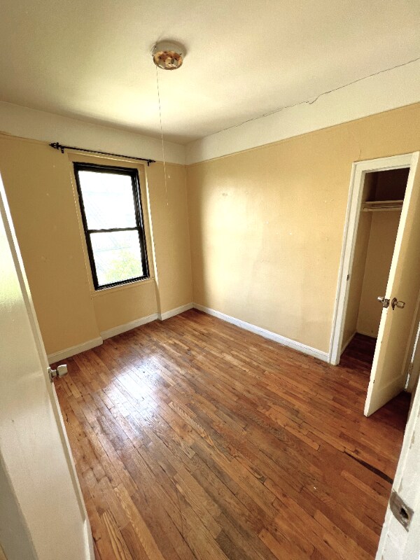 Building Photo - 21-78 35th St