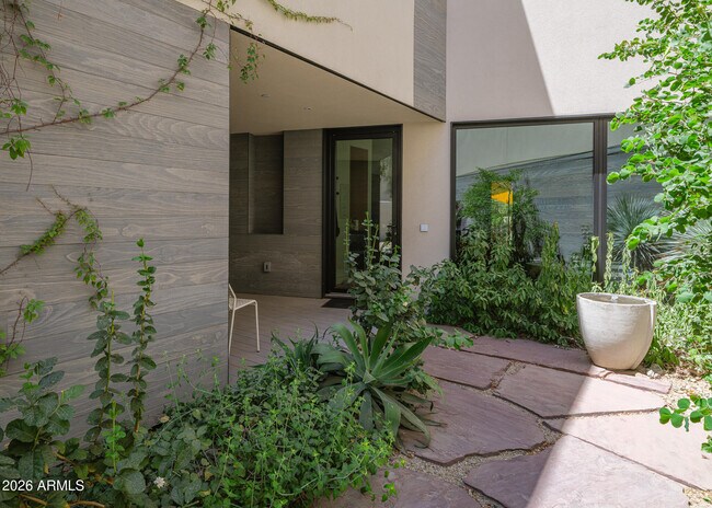Foto del edificio - 1740 E Ocotillo Rd