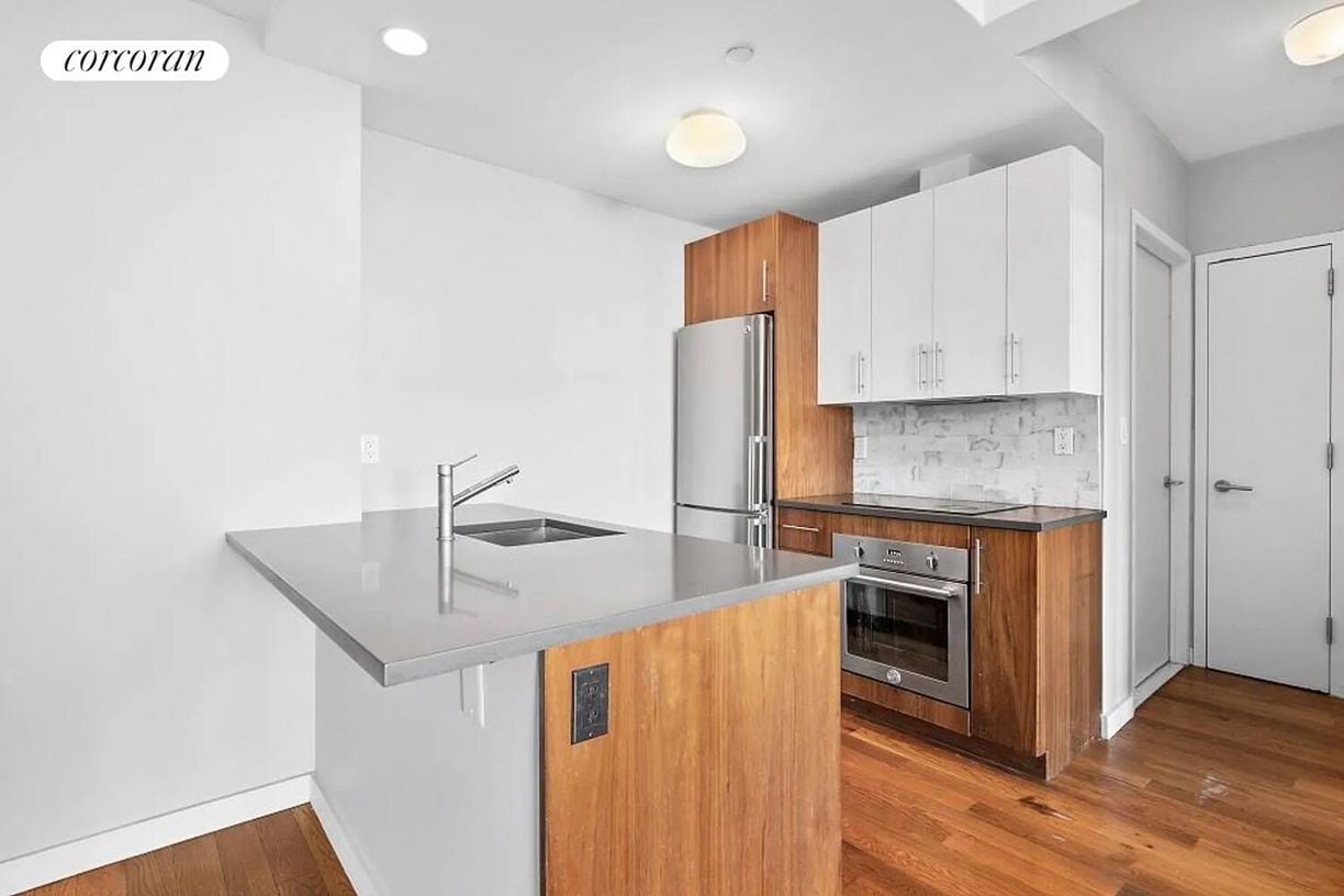 Foto principal - 801 Bergen St