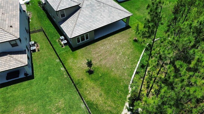 Foto del edificio - 35335 Big Hawk Dr