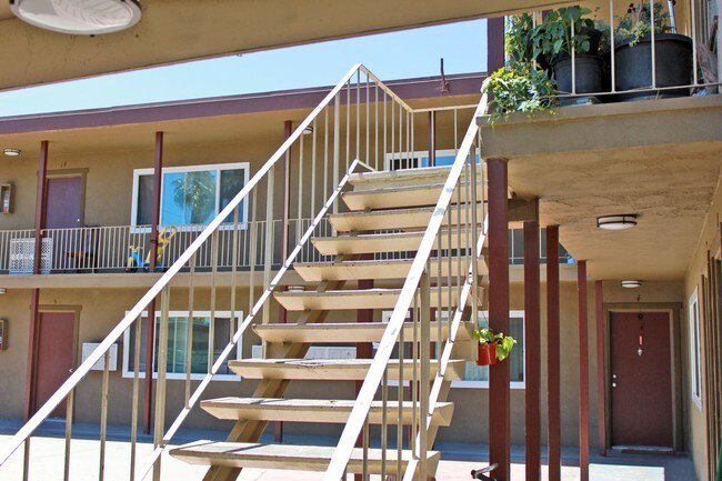 Building Photo - Southwinds Apartments