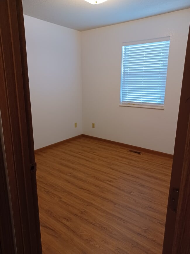 Foto del edificio - 24 Christine Dr