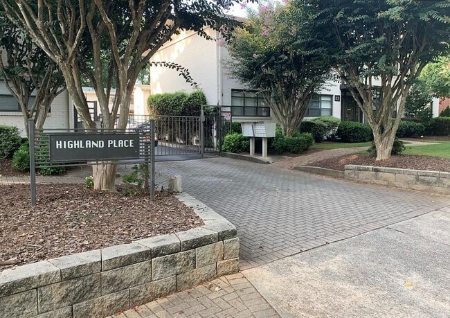 Foto del edificio - 808 Greenwood Ave NE