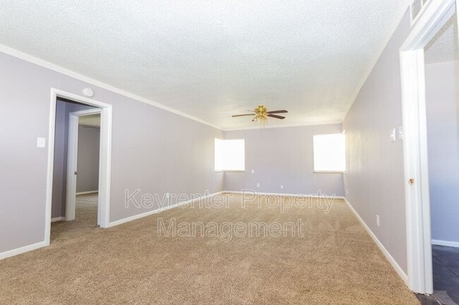 Photo - 1632 NE 46th St House