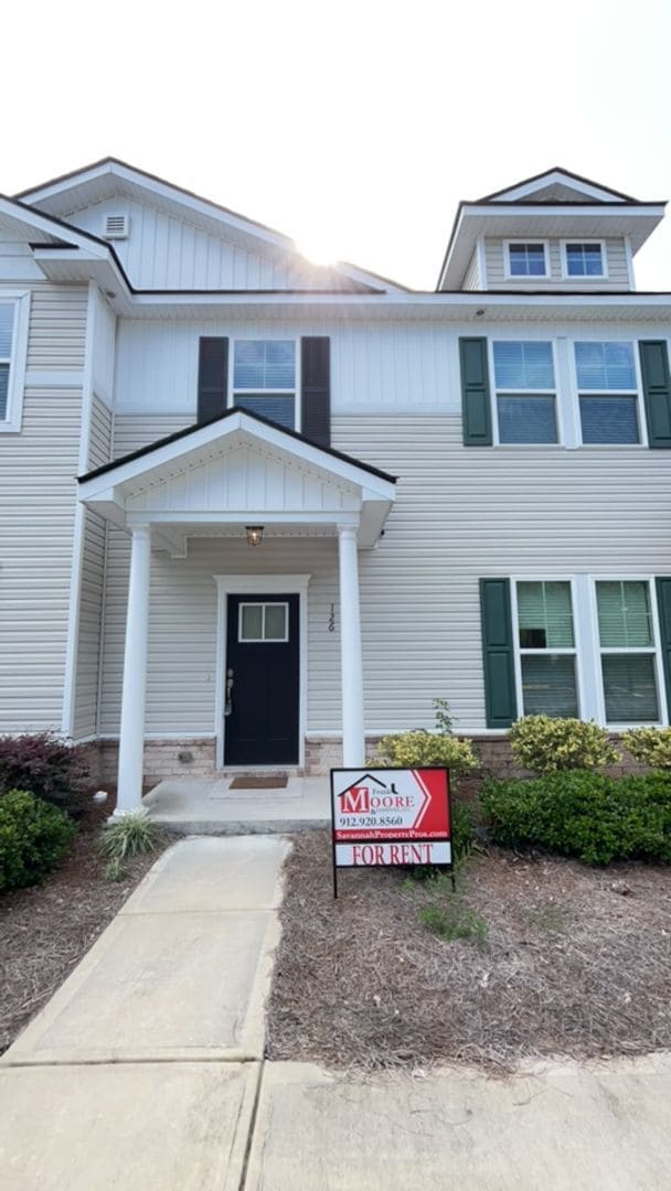 Building Photo - 3 Bedroom/ 2.5 Bathroom Berwick area in Sa...