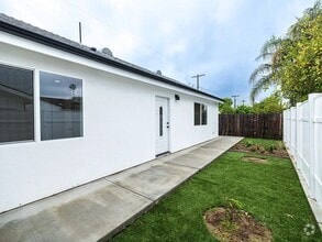 Building Photo - 21028 Ingomar St