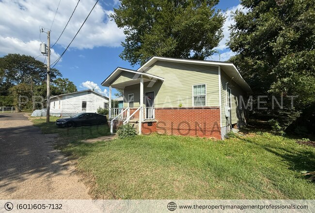 Foto del edificio - Cozy 3-Bedroom Home in a Convenient Location