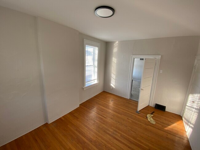 Foto del edificio - 1124 Graham St