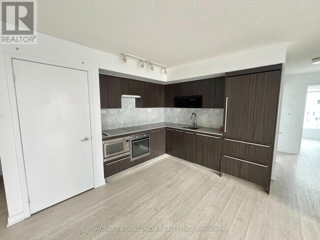 Building Photo - 70 Queens Wharf Rd