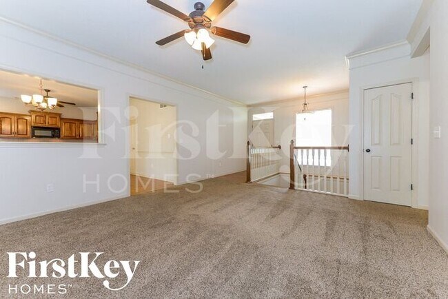 Foto del edificio - 14050 Drury Ct