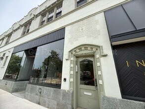 Building Photo - 440 N Main St