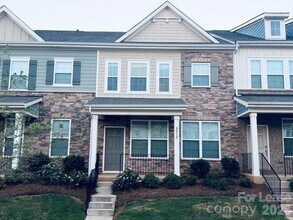 Building Photo - 8012 Whitegrove Rd