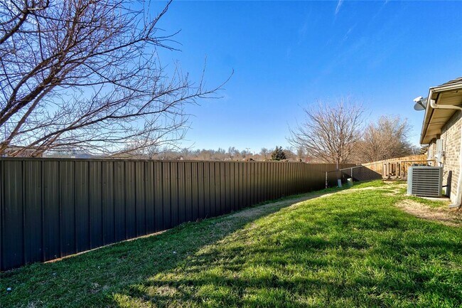 Building Photo - 4341 Huntly Dr