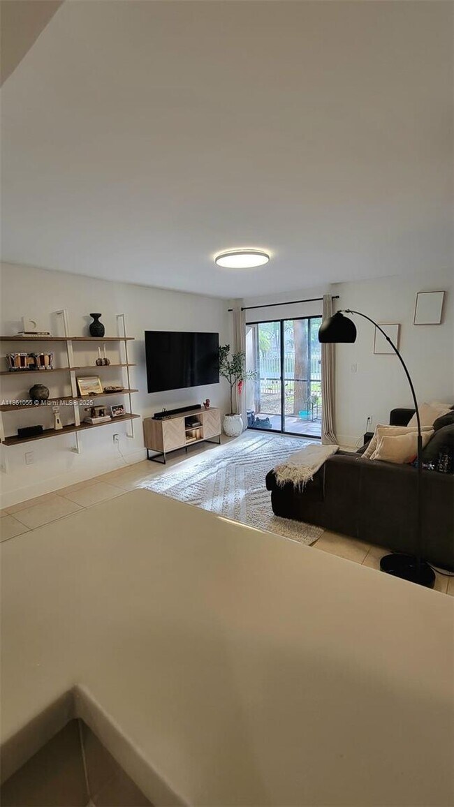 Foto del edificio - 10670 SW 156th Pl