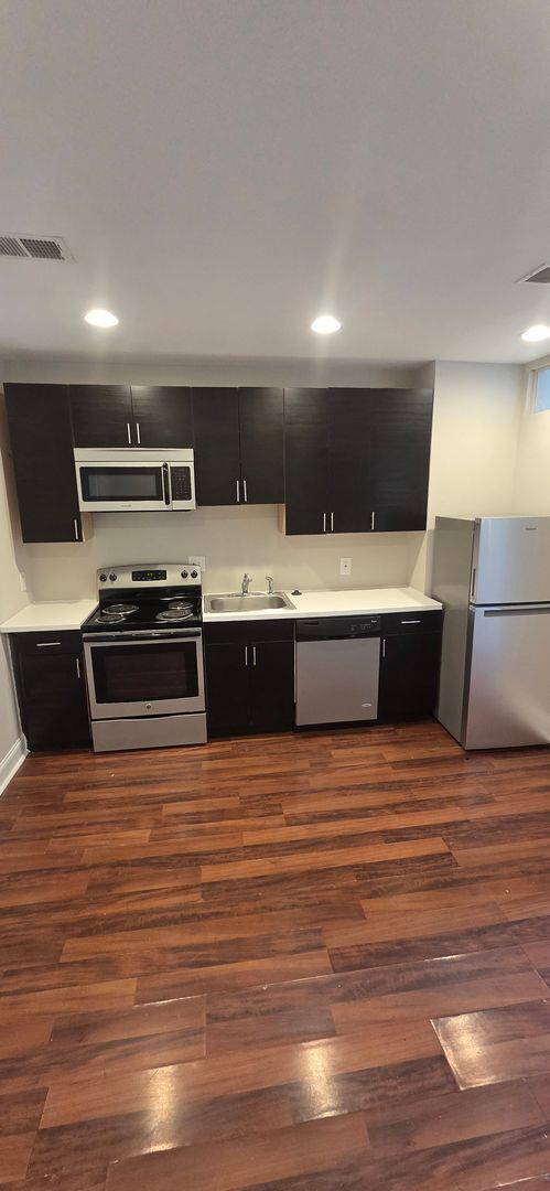 Building Photo - 543 Florida Ave NW