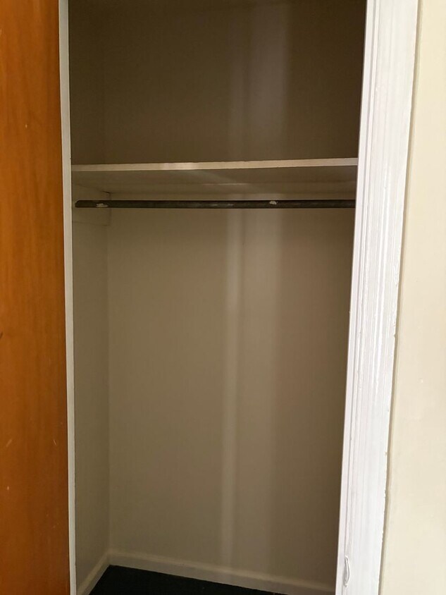 Building Photo - 1517 Highland Ave