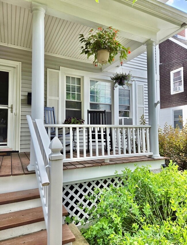 Building Photo - 20 Mansfield Pl