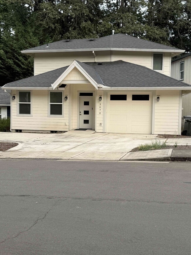 Photo - 3 Bed / 2 Bath Single-Family Home in West Linn
