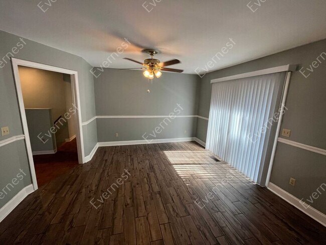 Building Photo - 103 Brownwood Cir