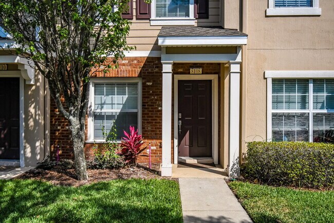 Foto del edificio - 8108 Summer Palm Ct