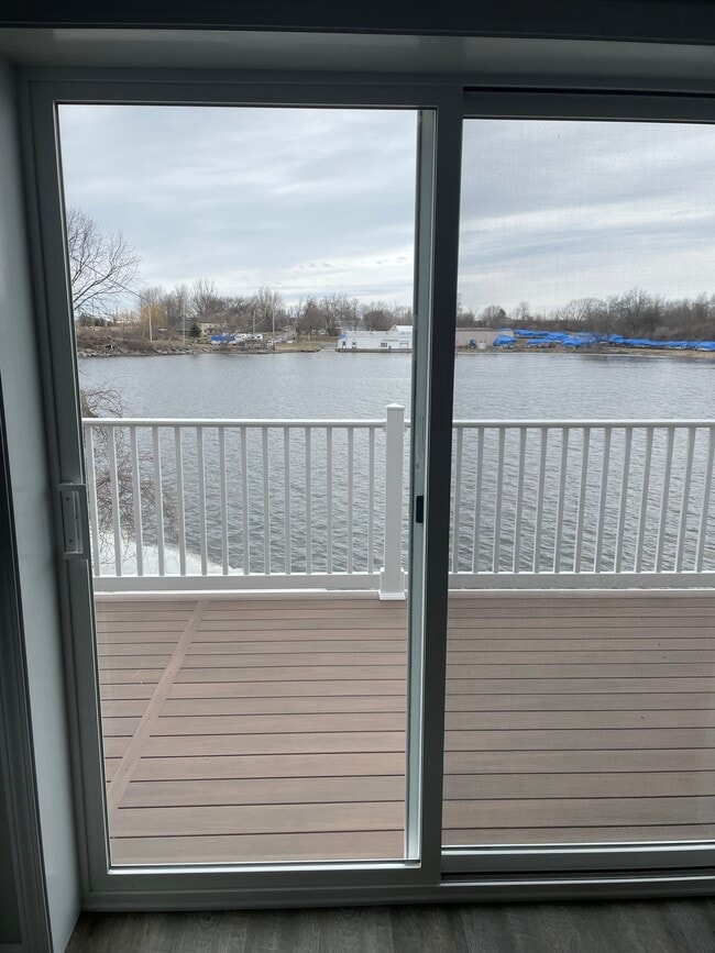 Hermosa vista - 27665 Water St