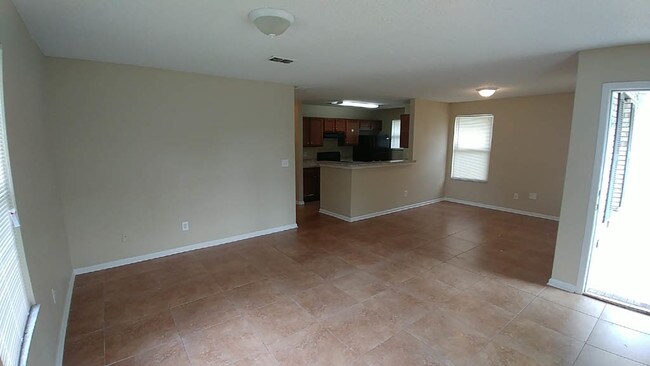 Building Photo - 3640 Brentwood Blvd