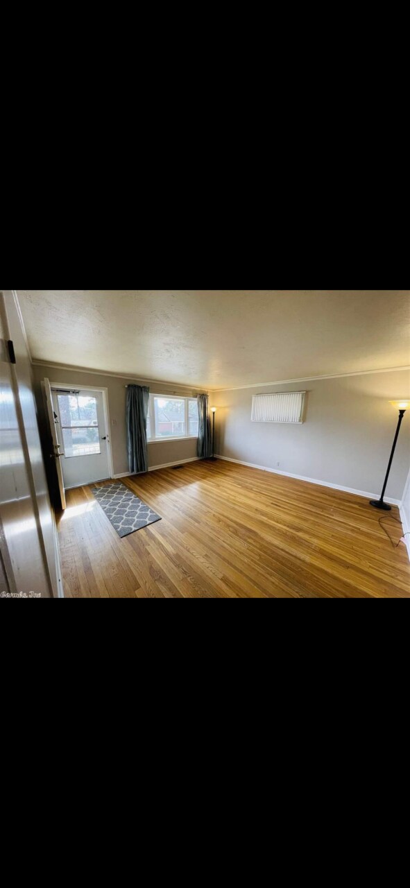 Foto del edificio - 4 Belmont Dr