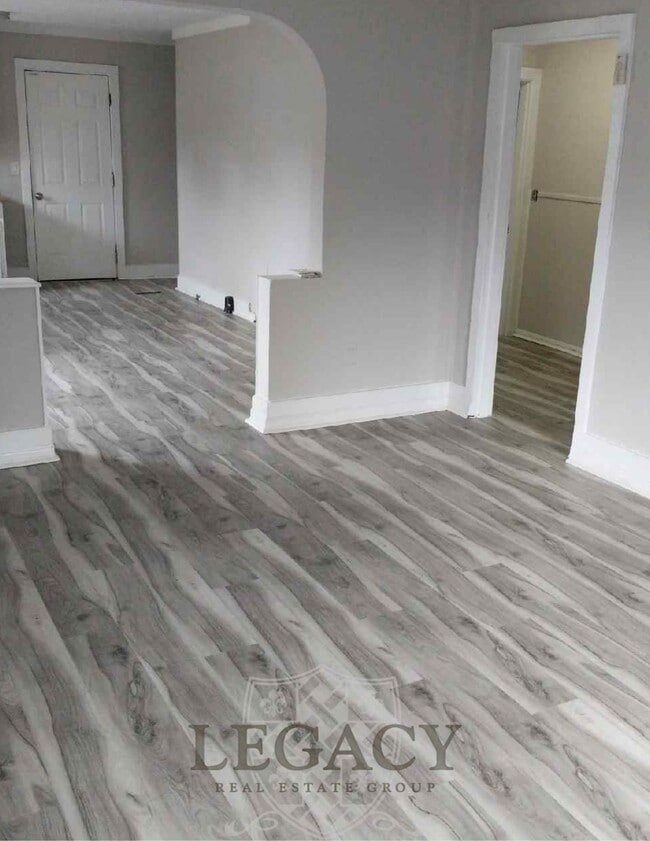 Foto del edificio - 1976 Loney Dr