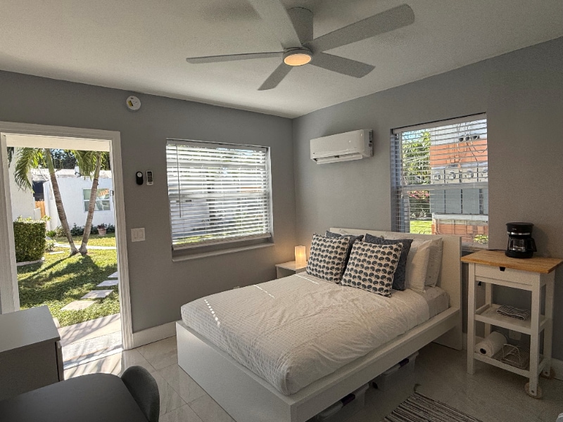 Primary Photo - 11050 Biscayne Blvd