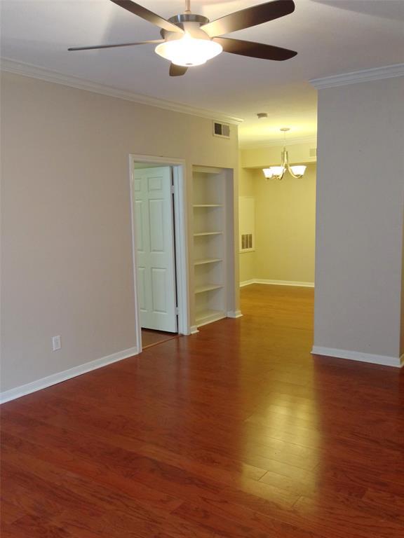 Building Photo - 2255 Braeswood Park Dr
