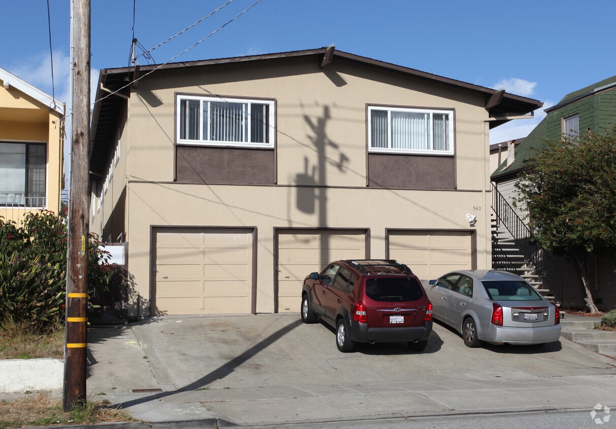Building Photo - 542 Baden Ave