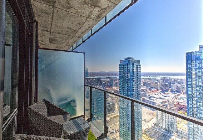Photo du bâtiment - 1212 Av. des Canadiens-de-Montréal