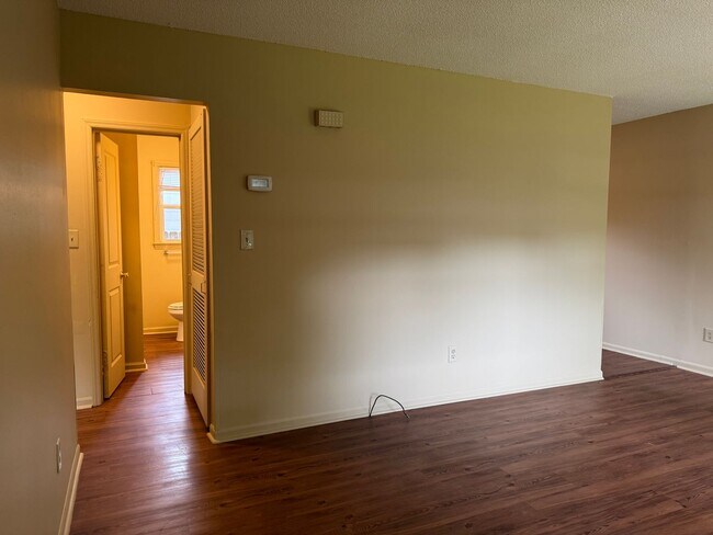 Foto del edificio - Updated Two Bedroom Apartment in Statesville
