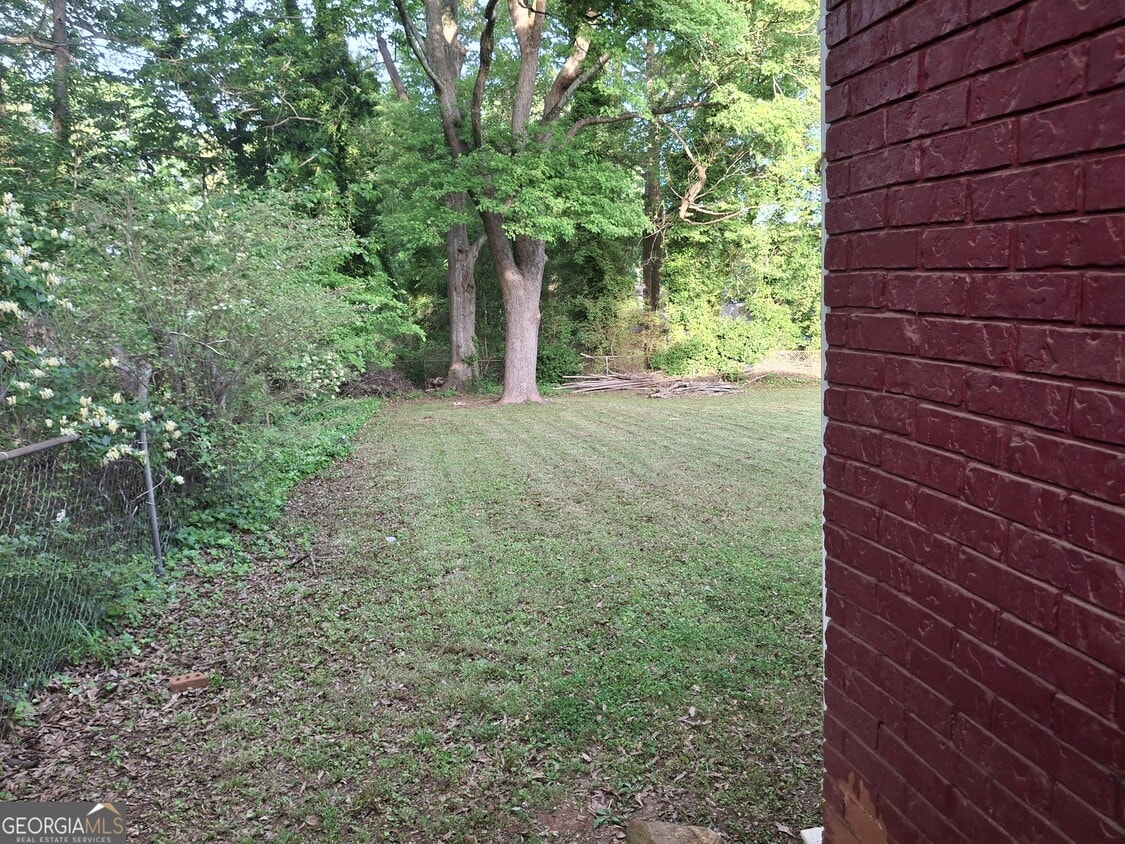 Primary Photo - 947 Meadow Rock Dr