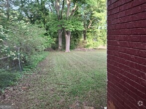 Building Photo - 947 Meadow Rock Dr