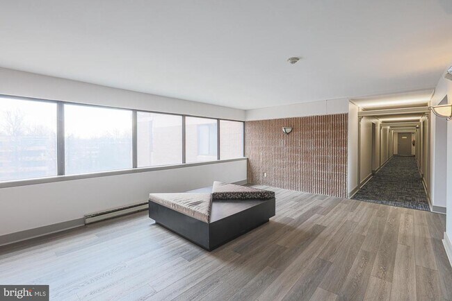 Foto del edificio - 2903 Fallstaff Rd