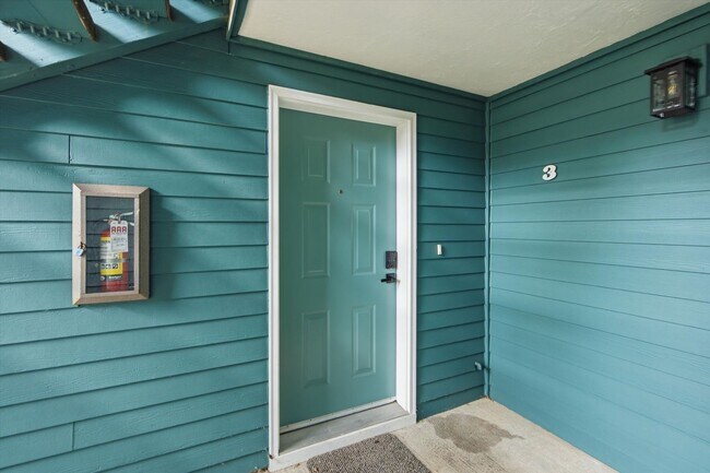 Foto del edificio - 2 bed 2 bath close to freeway
