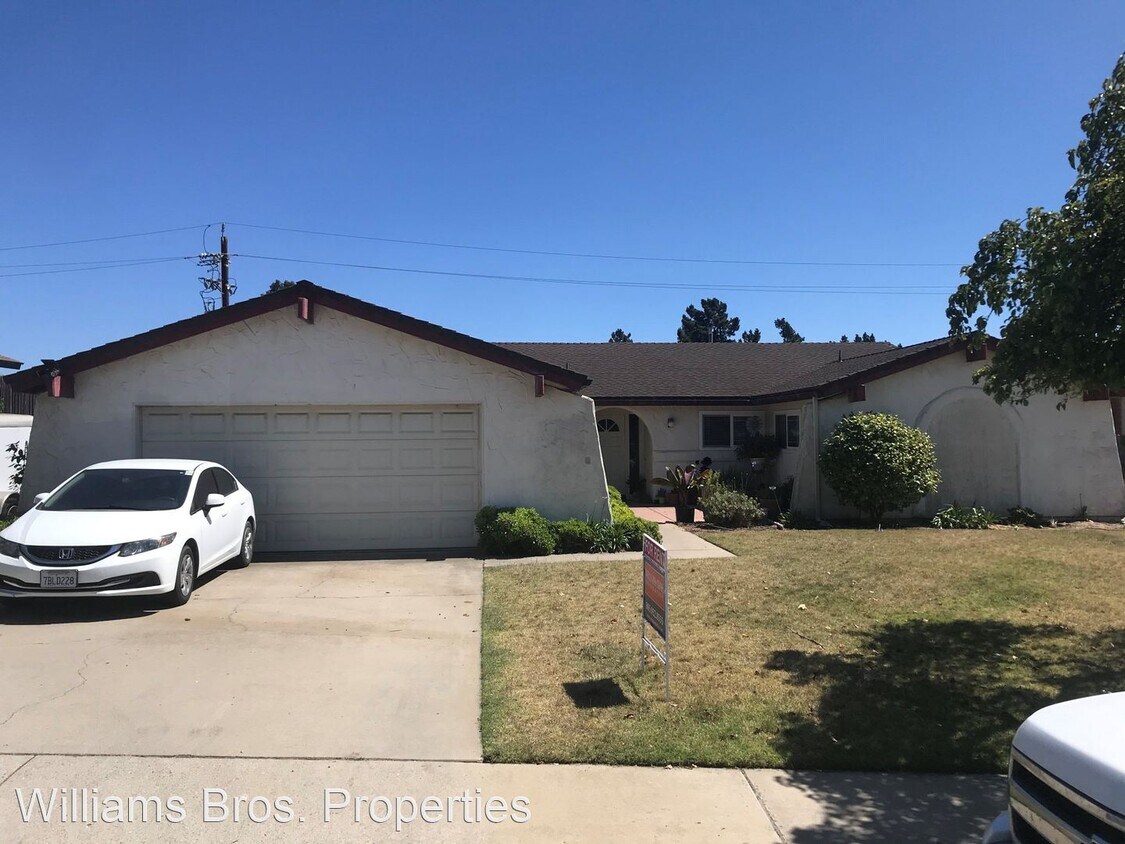 Foto principal - 4 br, 2 bath House - 630 Dale Way
