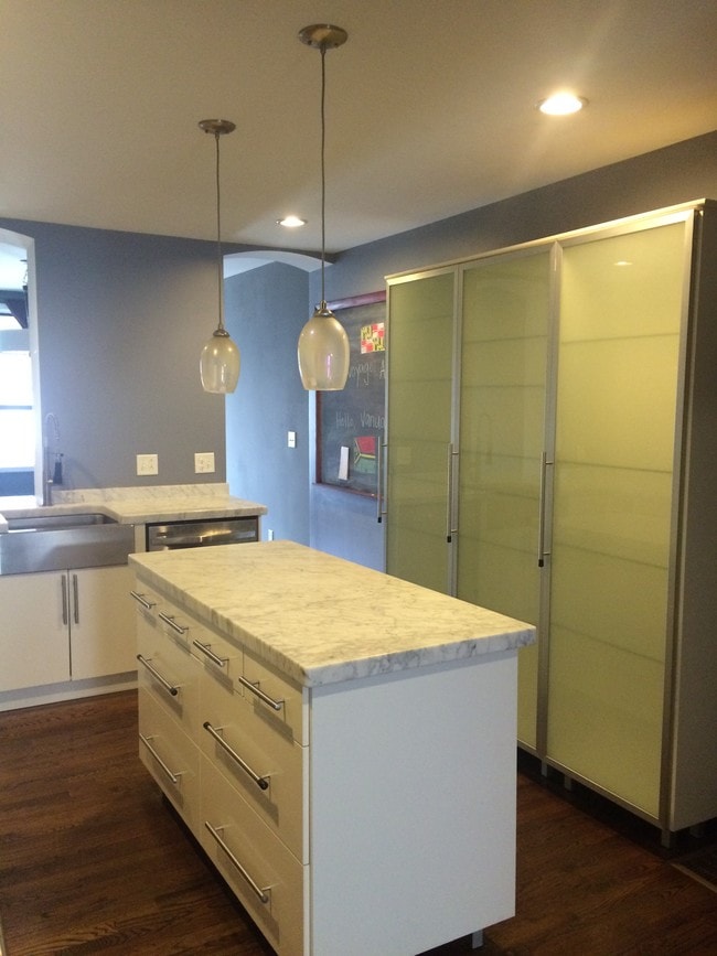 Building Photo - 139 N Decker Ave