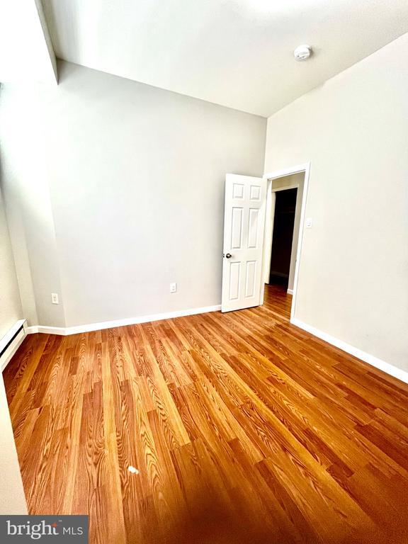 Foto del edificio - 7106 Devon St