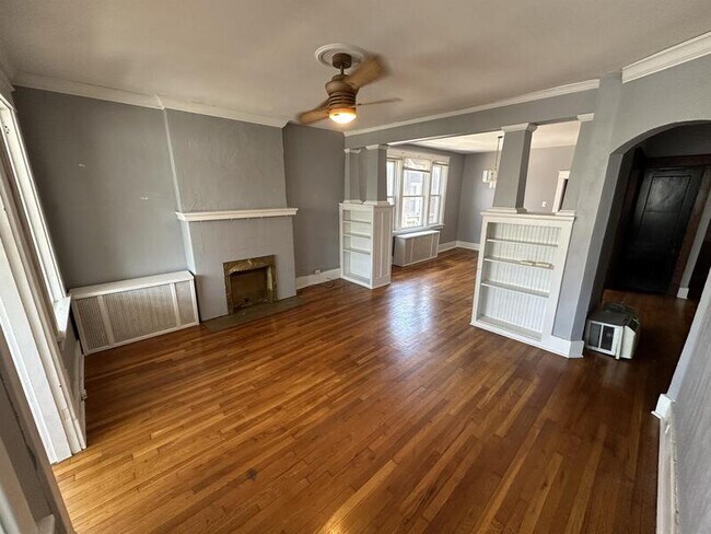 Foto del edificio - 2727 Broadway Avenue - 2