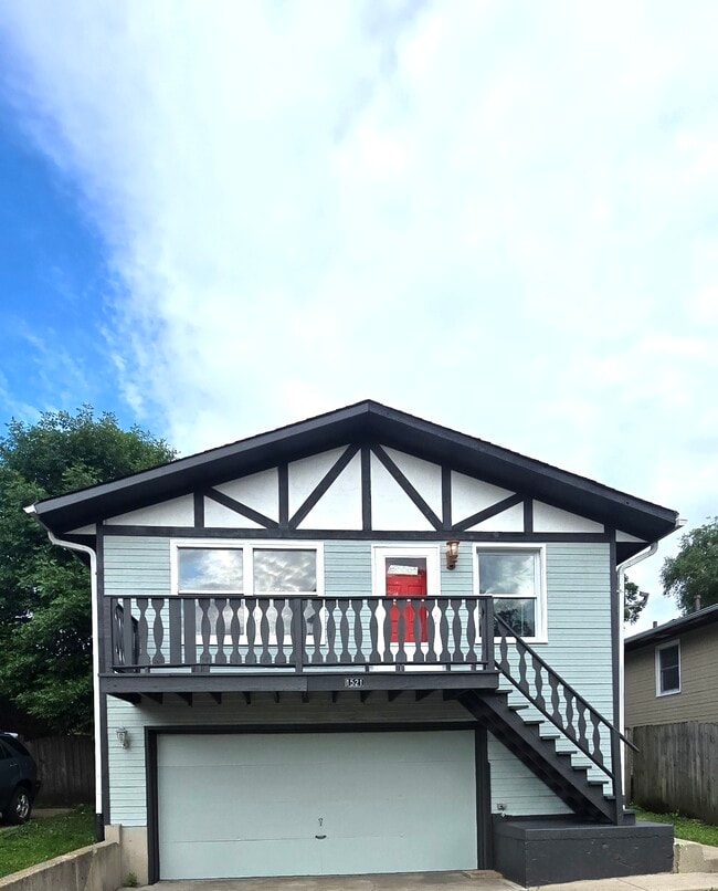 Building Photo - 1521 N Lake Shore Dr