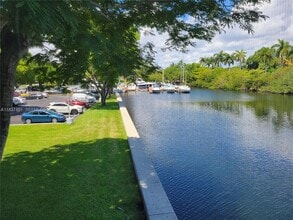 Building Photo - 3401 N Country Club Dr