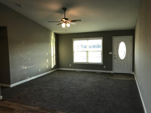 Building Photo - 411 Split Rail Dr
