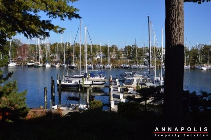 Foto principal - 762 Fairview Ave