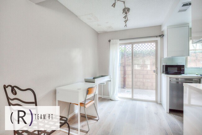 Building Photo - Dazzling 2 Story Residence in Monrovia