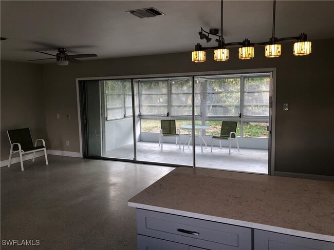 Foto del edificio - 16750 Carmen Ave